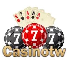 Pemain sepak bola Liga 1 Indonesia merayakan gol penting